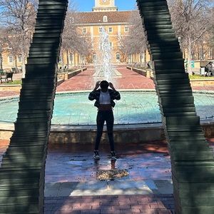 Meet your Posher, Tori